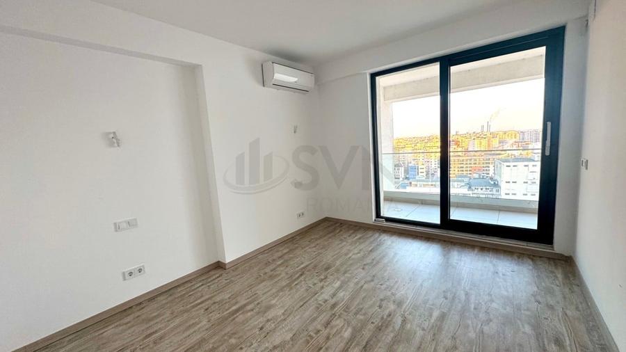 Apartament cu 5 camere decomandat în Nerva Traian