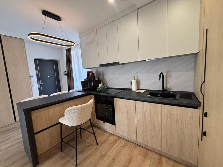 Apartament cu 3 camere semidecomandat în Șelimbăr