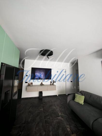 Apartament cu 3 camere decomandat, mobilat în Florești