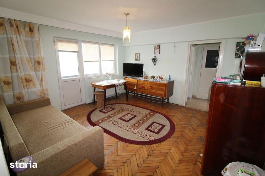 Vand apartament cu 3 camere in Calan, Central-Str.Traian, etaj 2... - 2
