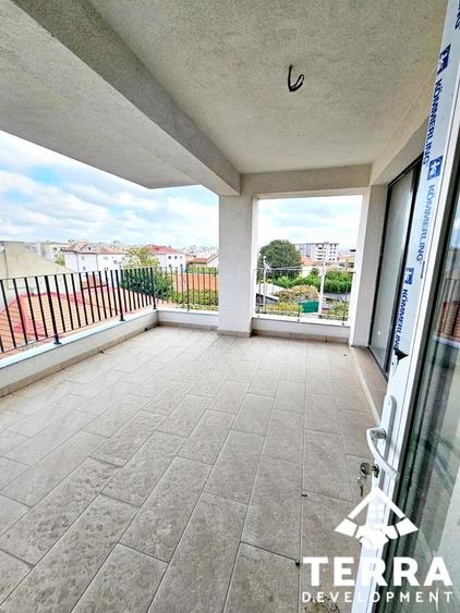 Apartament cu 3 camere decomandat în Dacia