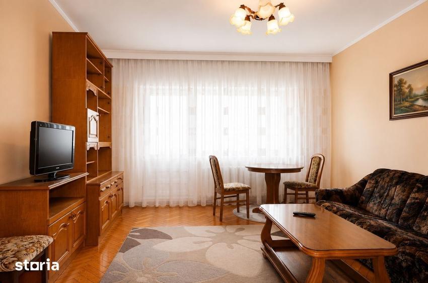 Apartament cu 4 camere decomandat în Gară