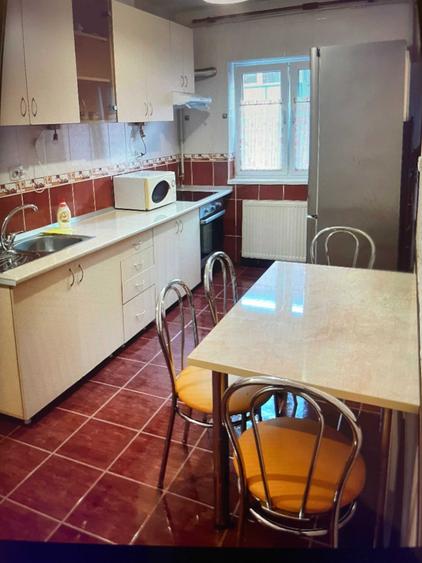 Apartament cu 2 camere decomandat în Florești