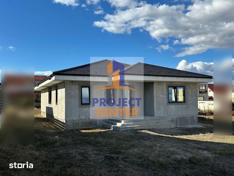 Casă cu 4 camere cu Teren 1043 Mp în Bascov