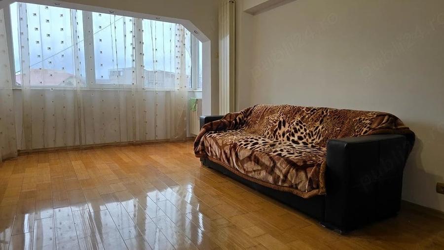 Apartament cu 2 camere decomandat în Decebal