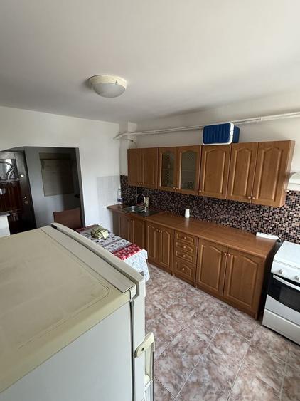 Apartament cu 2 camere decomandat în Milcov