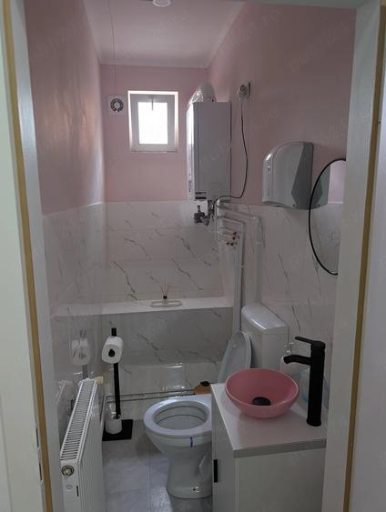 Spațiu comercial, de 43 mp, în Central