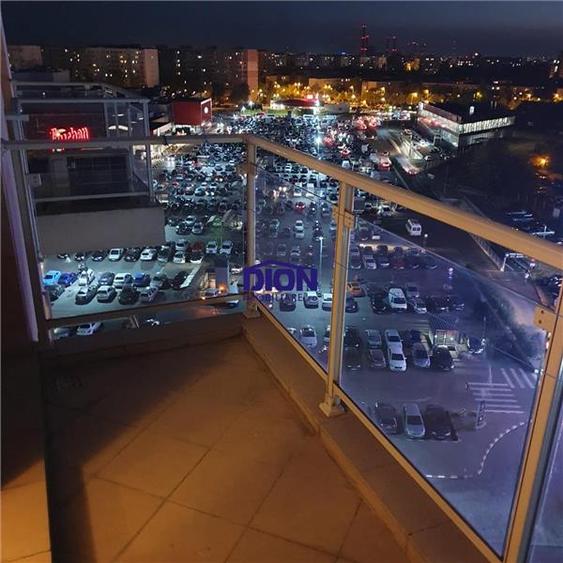 Garsonieră decomandată, mobilată în Titan