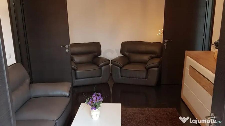 Apartament cu 2 camere decomandat în Victoriei