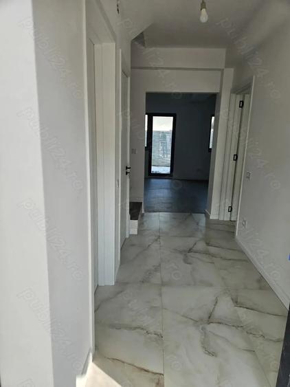 Casă cu 4 camere cu Teren 130 Mp în Central