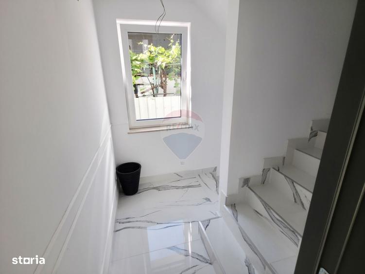 Apartament cu 4 camere în Ștefan cel Mare