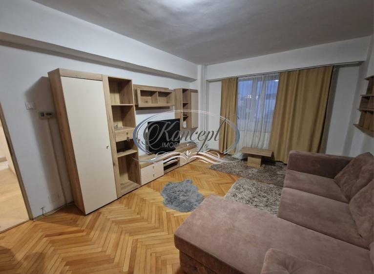 Apartament cu 2 camere decomandat, mobilat în Central