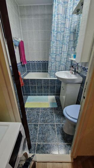 Apartament cu 3 camere decomandat în Gorjului