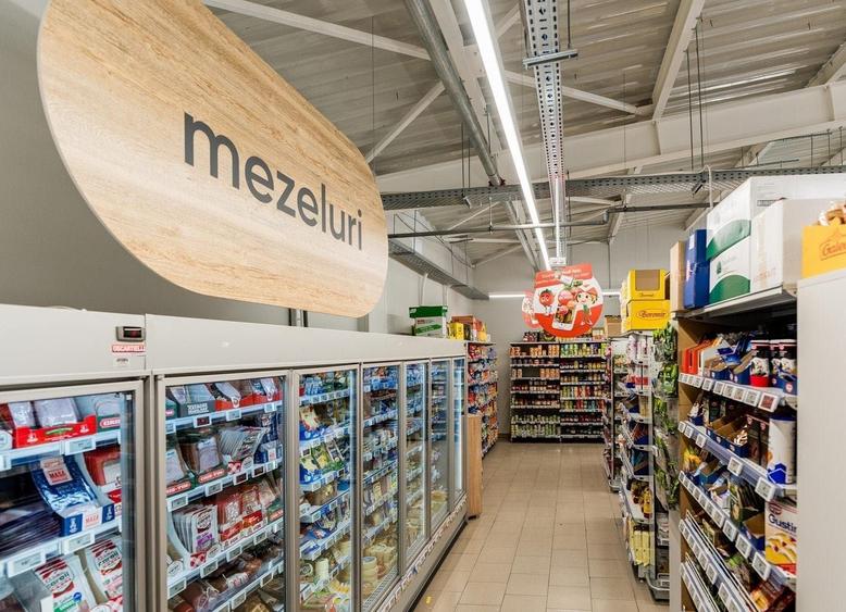 Spațiu comercial, de 1,227 mp, în Cobadin