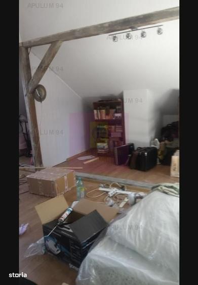 Casă cu 4 camere în Drumul Sării