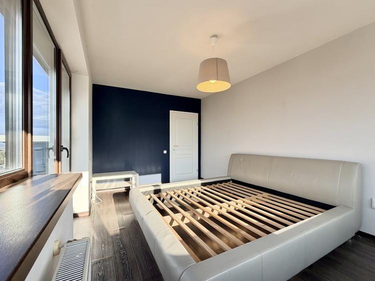 Apartament cu 2 camere semidecomandat, mobilat în Bună Ziua