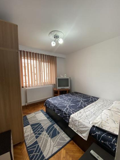 Apartament cu 2 camere semidecomandat în Sârbi
