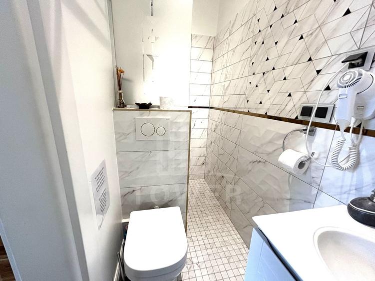Apartament cu 4 camere decomandat în Central