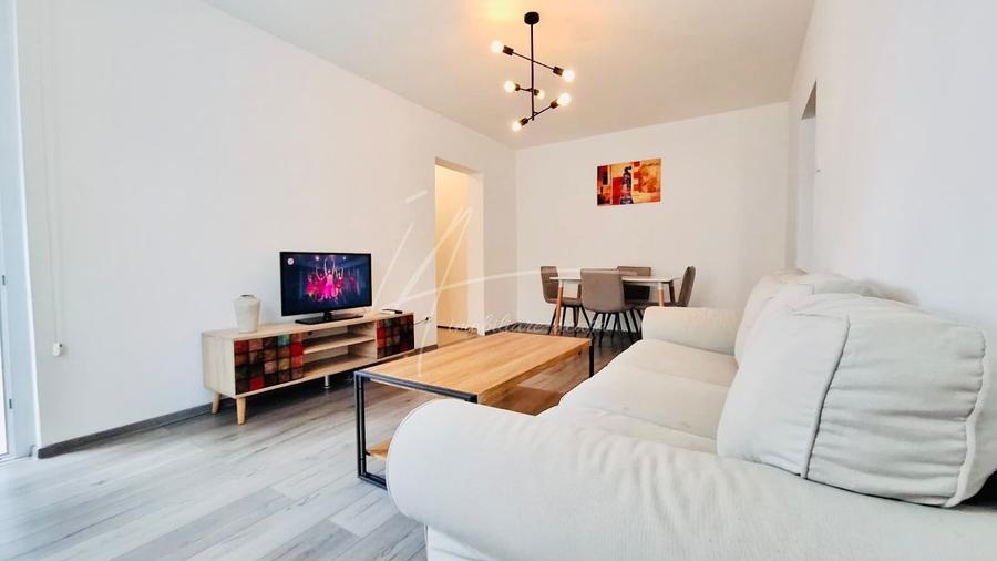 Apartament cu 2 camere semidecomandat, mobilat în Drumul Taberei — fotografia 2