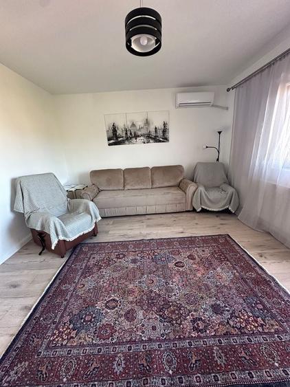 Apartament cu 3 camere în Lazaret