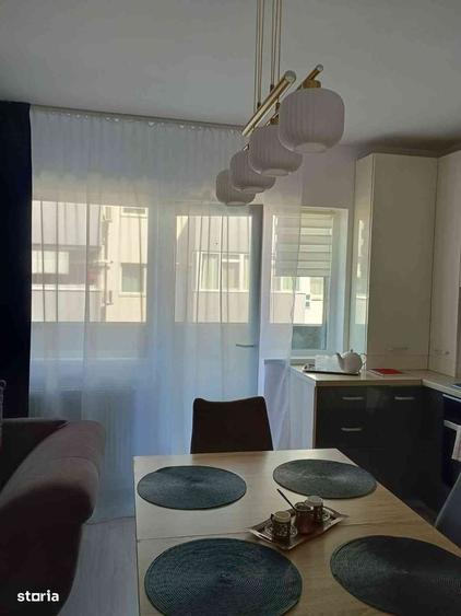 Apartament cu 3 camere în Theodor Pallady