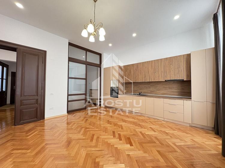 Apartament cu 3 camere circular, mobilat în P-ța Maria