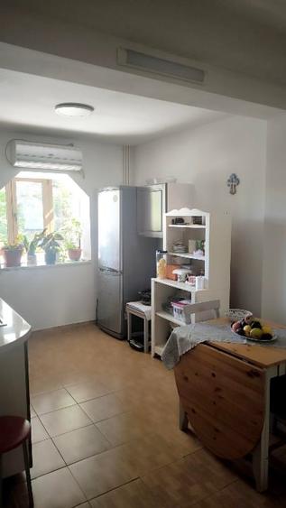 Apartament cu 2 camere decomandat, mobilat în Brâncoveanu