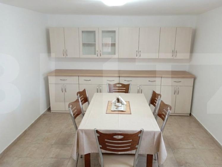 Casă cu 2 camere cu Teren 3600 Mp în Broscăuți