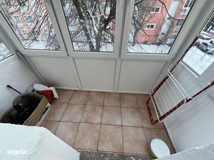 Apartament cu 2 camere semidecomandat, mobilat în Mihai Viteazul