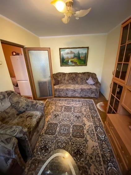 Apartament cu 2 camere semidecomandat, mobilat în Micro 19
