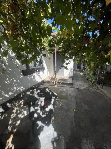 Casă cu 2 camere cu Teren 220 Mp în Schela