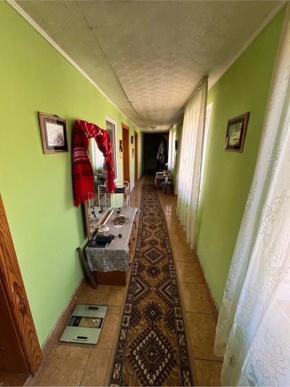 Casa cu doua locuin?e ?i teren de 1.439 mp - 6