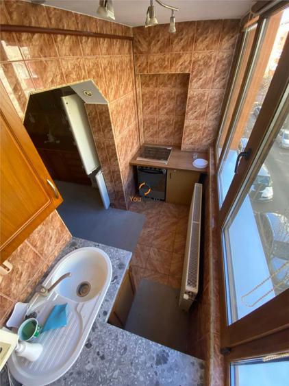 Apartament cu 3 camere decomandat în Soarelui
