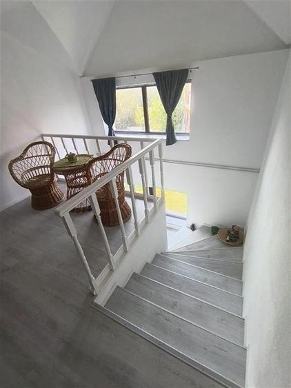 Apartament cu 3 camere decomandat, mobilat în Bran