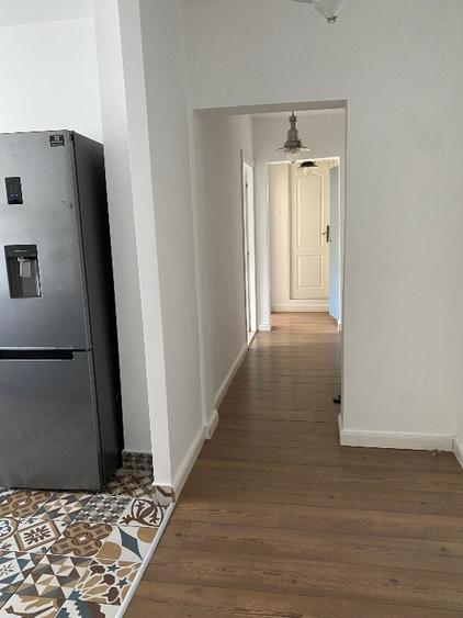 Apartament cu 4 camere semidecomandat, mobilat în Lujerului