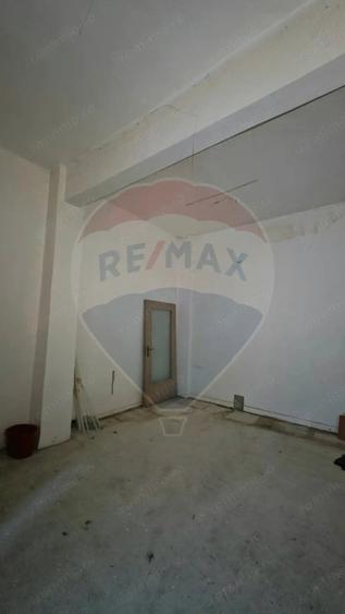 Spațiu comercial, de 40 mp, în Vitrometan