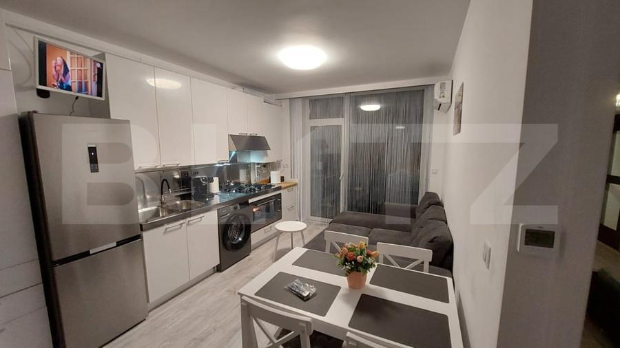 Apartament cu 2 camere decomandat, mobilat în Calea Moldovei