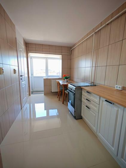 Apartament cu 2 camere decomandat în Micro 3