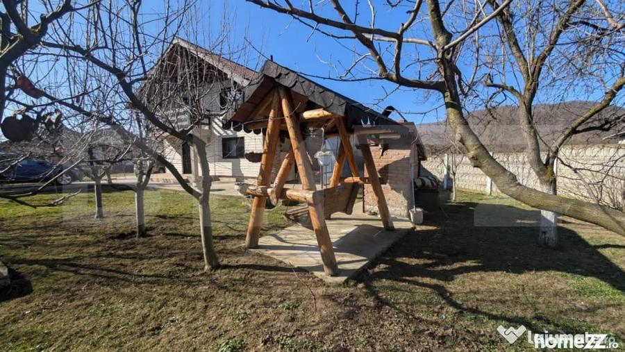 Casă cu 3 camere cu Teren 600 Mp în Central