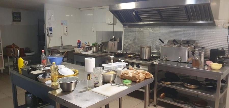 Schimb terasa restaurant zona camping Lebada Navodari tabara cu auto rulota echipata cu avize la zi (dsp,dsv)aut.funct.,itp valabil - 10