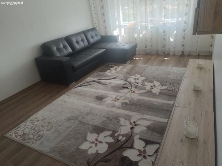 Apartament cu 3 camere decomandat în Sânmartin