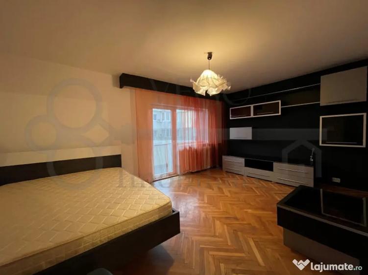 Apartament cu 3 camere decomandat în Mărăști