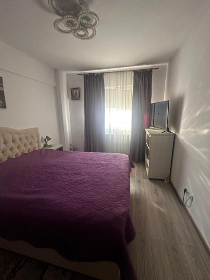 Apartament cu 2 camere decomandat, mobilat în Metalurgiei