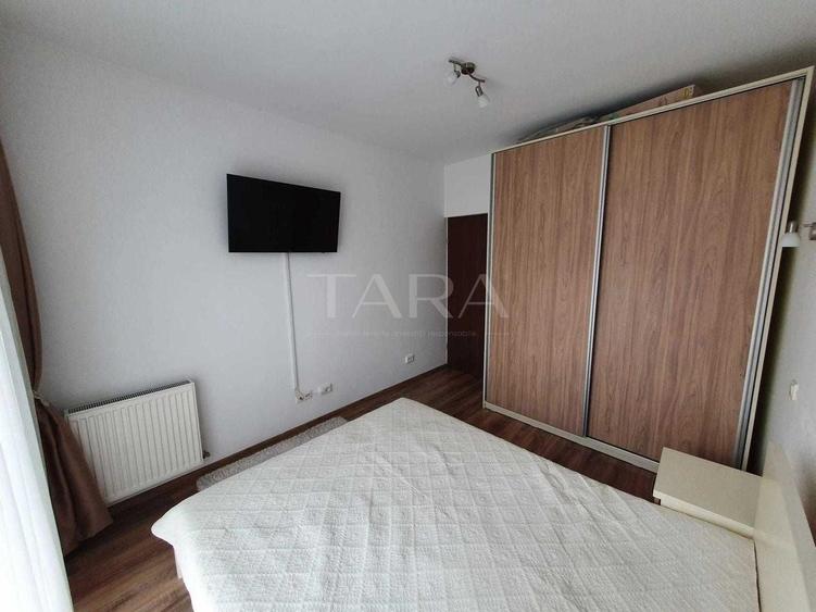 Apartament cu 2 camere semidecomandat, mobilat în Vest