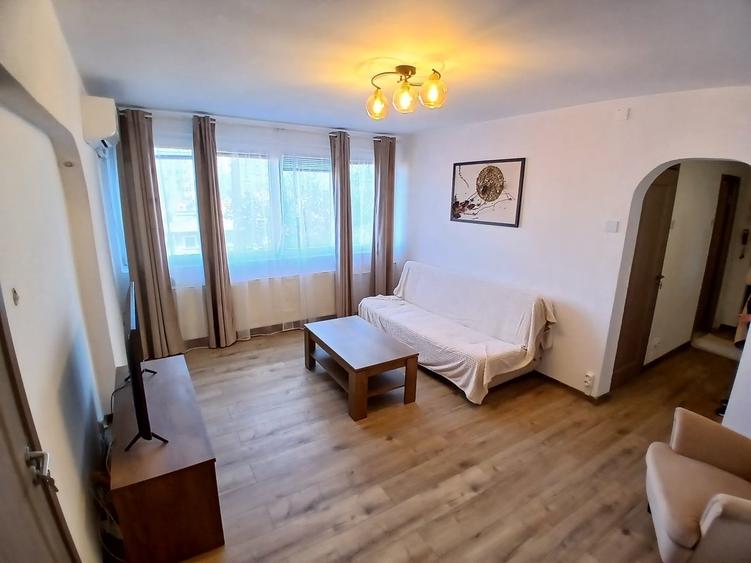 Apartament cu 2 camere semidecomandat în Cantemir
