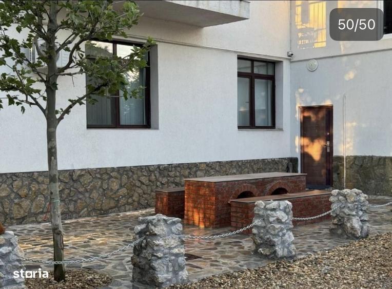 Casă cu 4 camere în Central