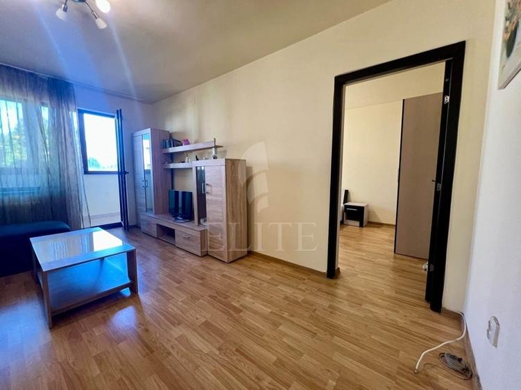 Apartament cu 3 camere semidecomandat în Gheorgheni