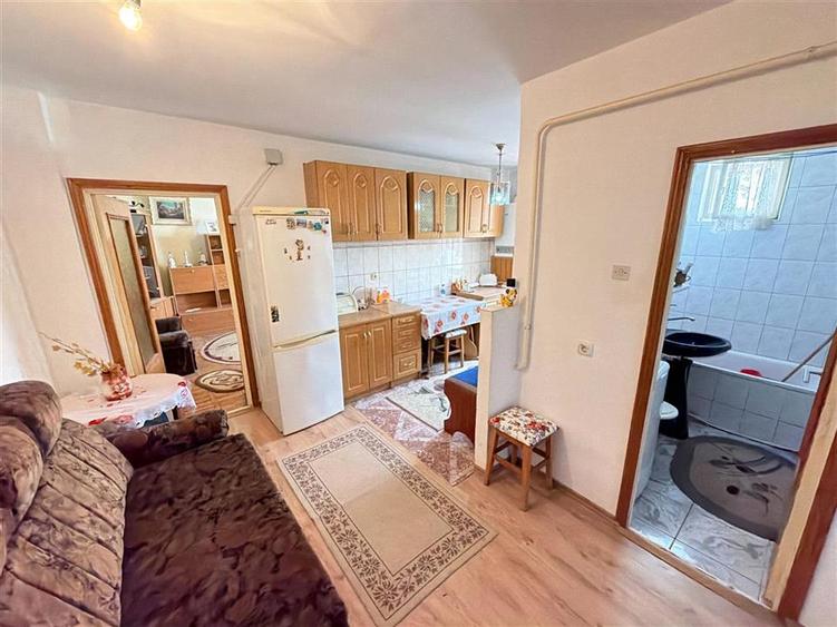 Apartament cu 2 camere decomandat în Central