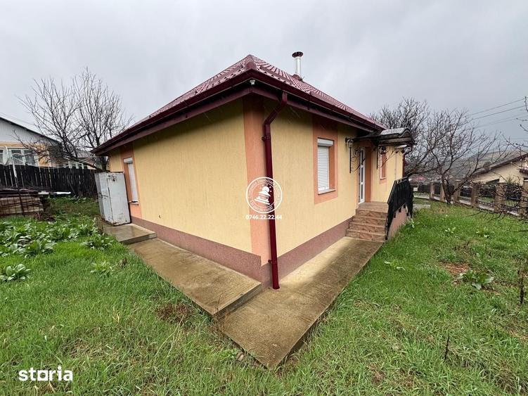 Casă cu 3 camere cu Teren 496 Mp în Tomești