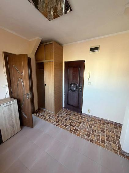 Garsonieră decomandată în Aradului